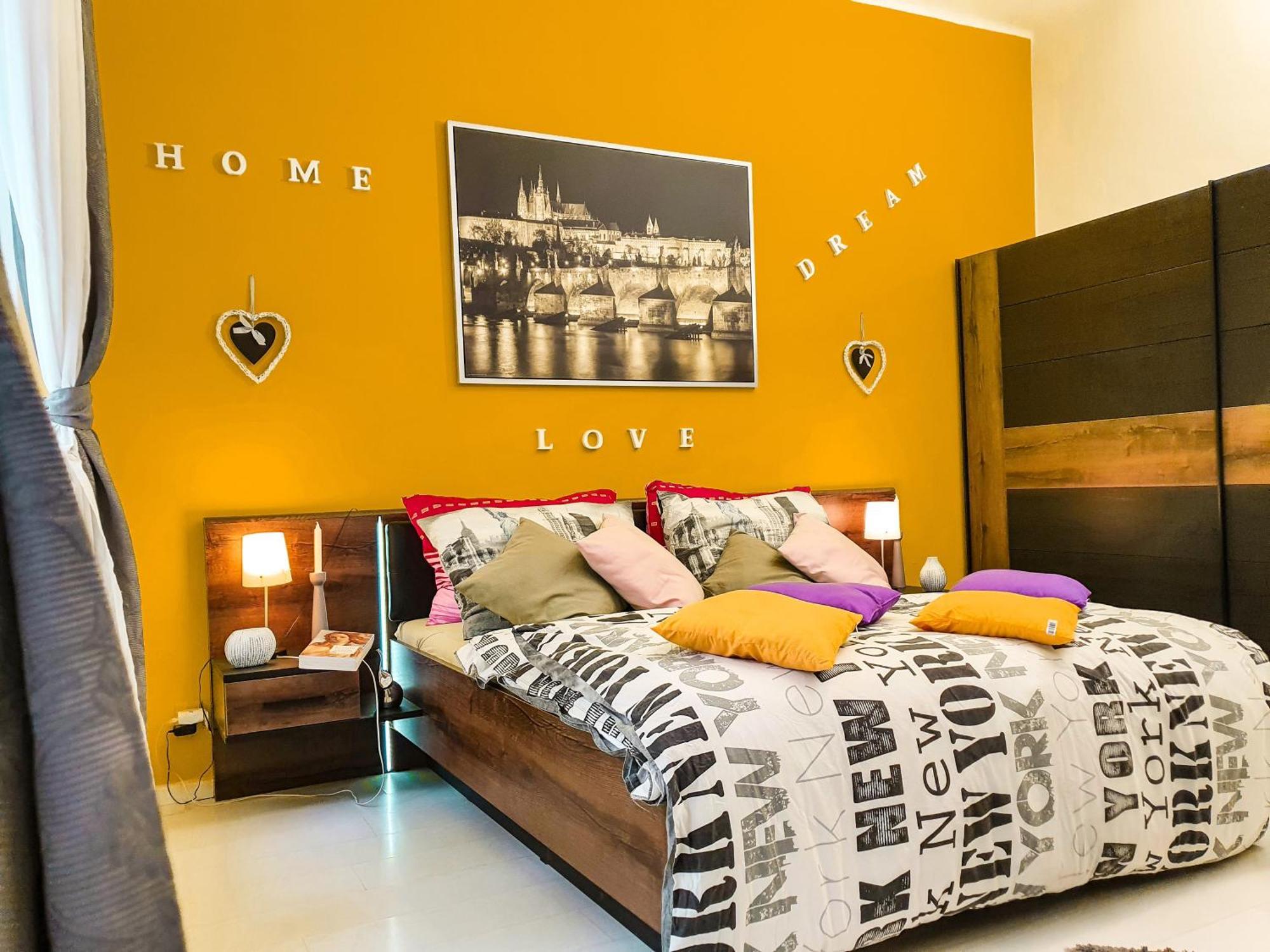 Apartment In The Center Of Praga Exterior foto